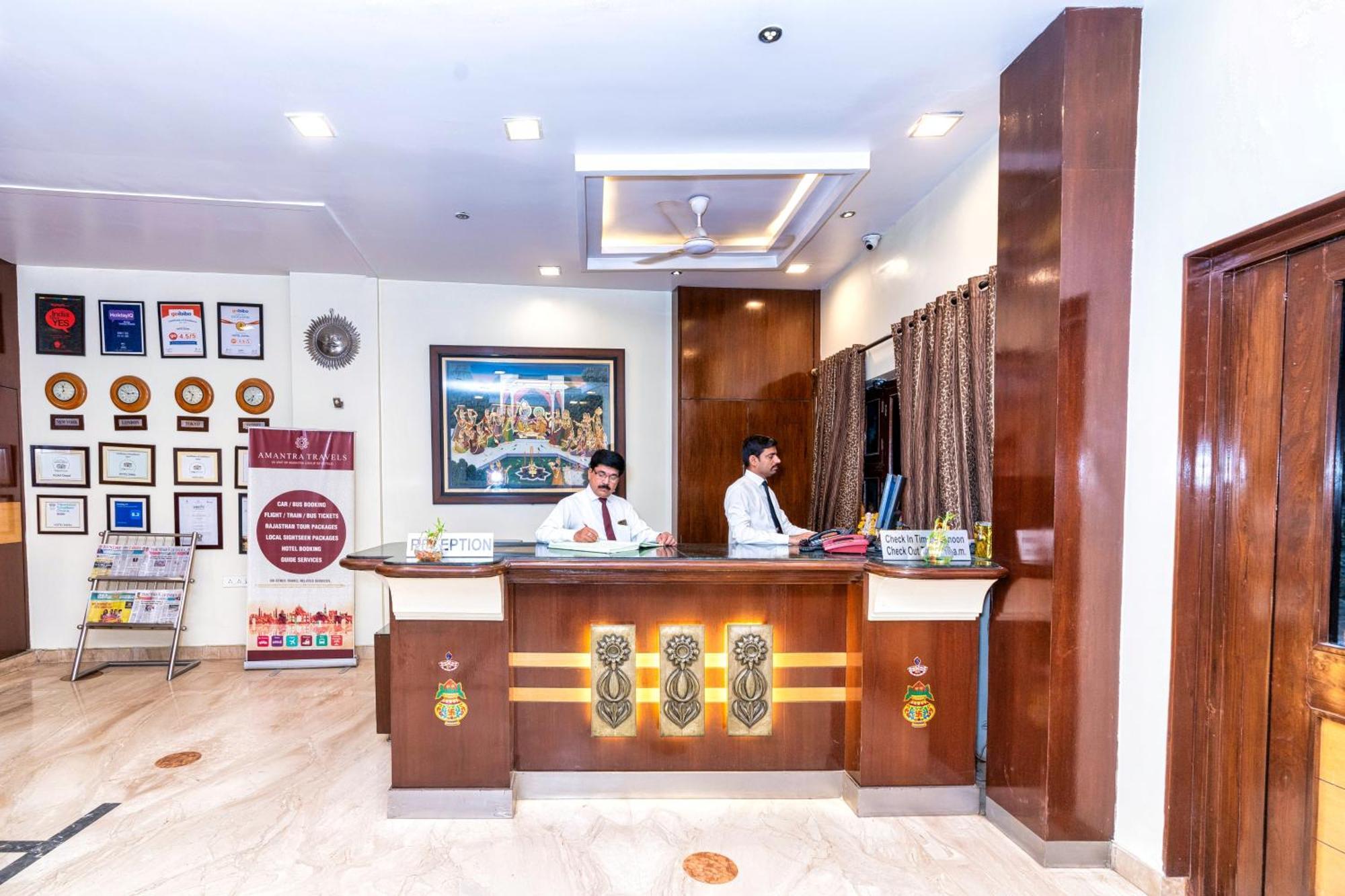 Hotel Dayal Udaipur Ngoại thất bức ảnh