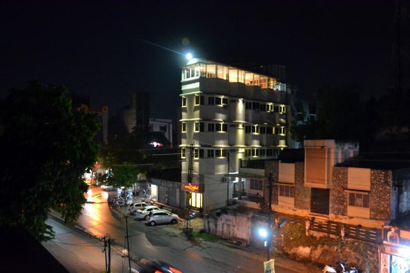Hotel Dayal Udaipur Ngoại thất bức ảnh